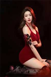 穿越末世：炮灰女主逆袭成女王了(墨芊芊牧晟洲)目录