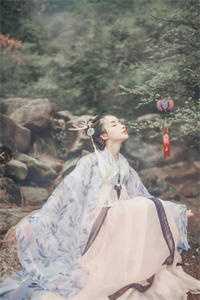 宠妾上位：我成了太子府公敌(李晟苏妤)出品